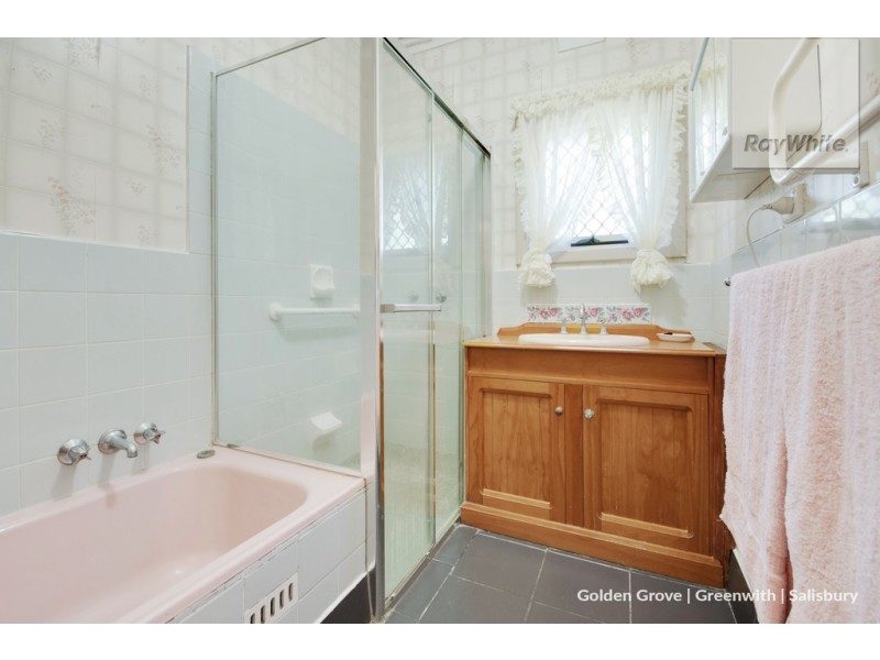 4 Marcian Avenue, Elizabeth Downs SA 5113