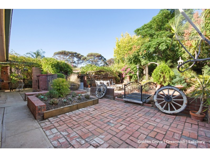 4 Marcian Avenue, Elizabeth Downs SA 5113