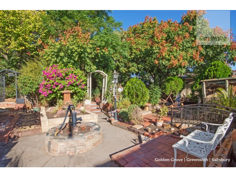 4 Marcian Avenue, Elizabeth Downs SA 5113