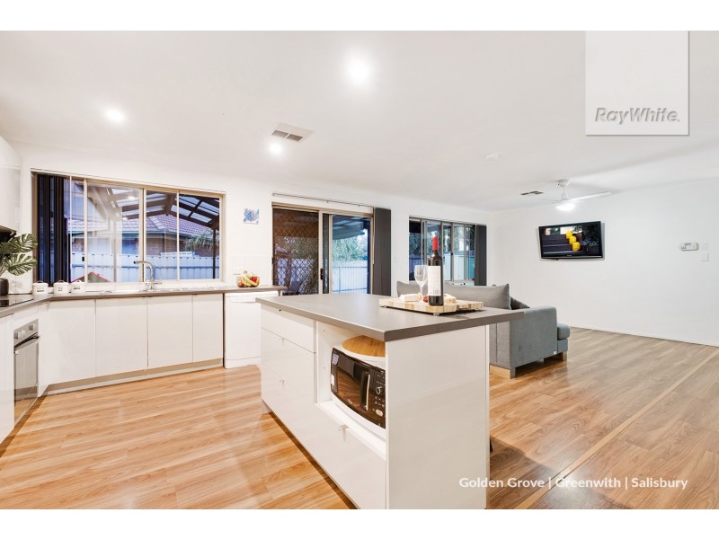 8 Chase Court, Blakeview SA 5114