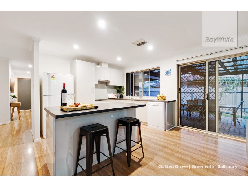 8 Chase Court, Blakeview SA 5114