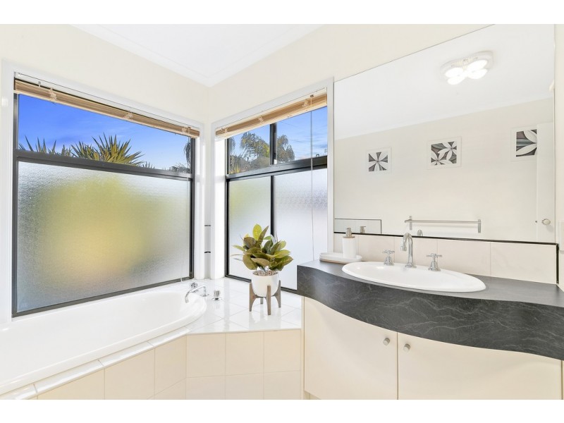 22 Coach House Mews, Hillbank SA 5112