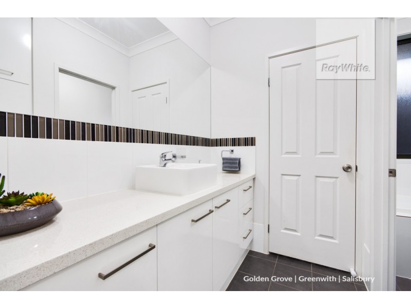 93 Hamilton Boulevard, Evanston Gardens SA 5116