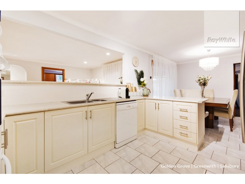 1 Woolaston Road, Salisbury Downs SA 5108