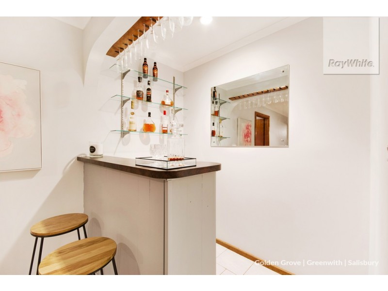 1 Woolaston Road, Salisbury Downs SA 5108