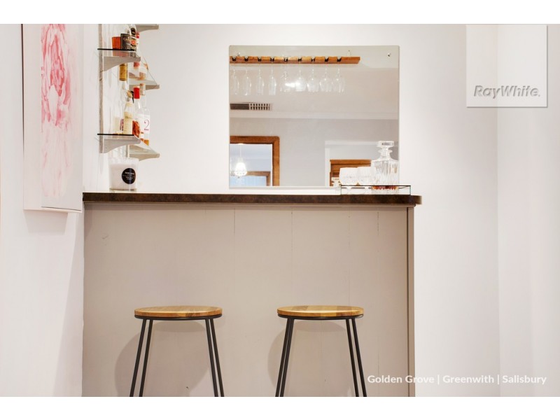 1 Woolaston Road, Salisbury Downs SA 5108