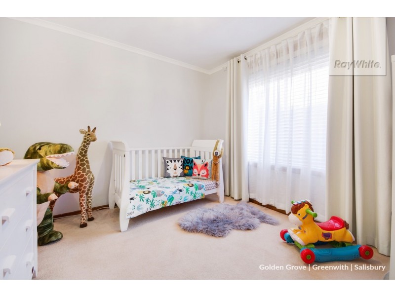 1 Woolaston Road, Salisbury Downs SA 5108