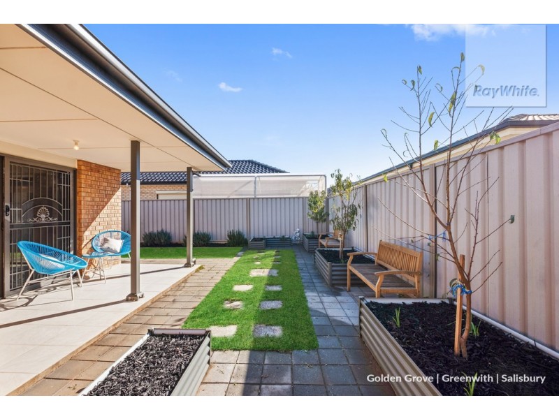 5 Xavier Place, Parafield Gardens SA 5107