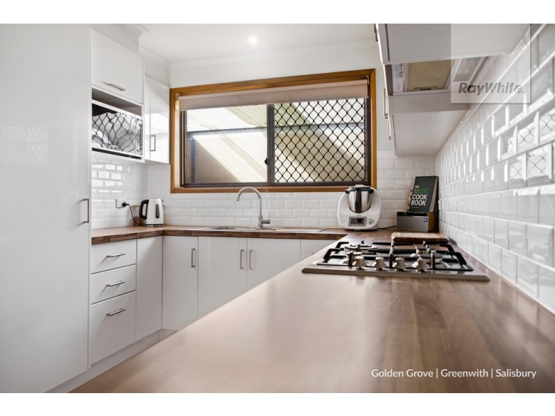 10 Haywood Close, Andrews Farm SA 5114