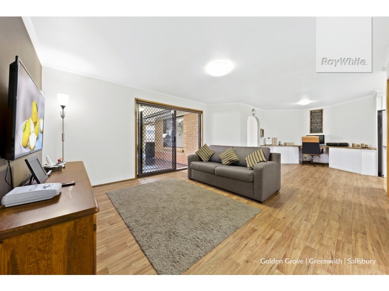 10 Haywood Close, Andrews Farm SA 5114