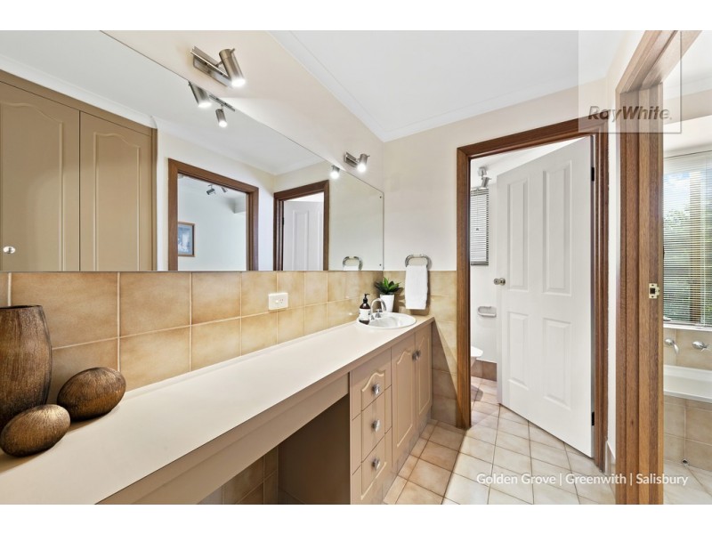 8 Lawson Court, Golden Grove SA 5125