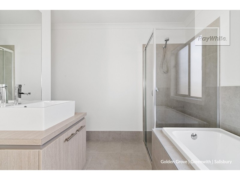 8 Lauren Lane, Munno Para West SA 5115