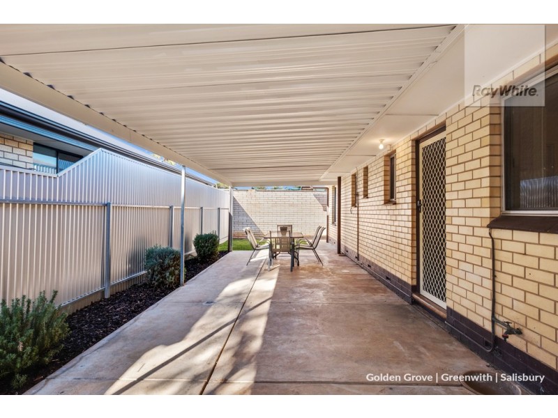 27 Universal Road, Salisbury Downs SA 5108