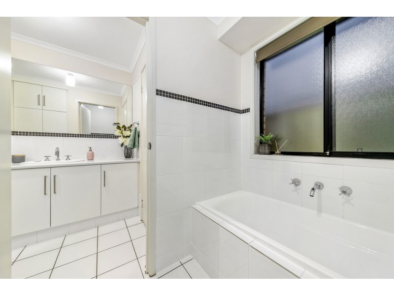 5 Ellada Court, Munno Para West SA 5115