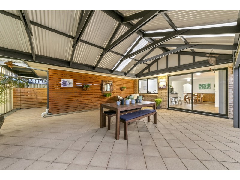 5 Ellada Court, Munno Para West SA 5115