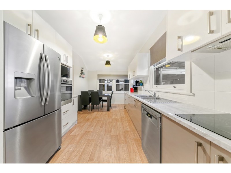 2 Quarley Street, Elizabeth Vale SA 5112