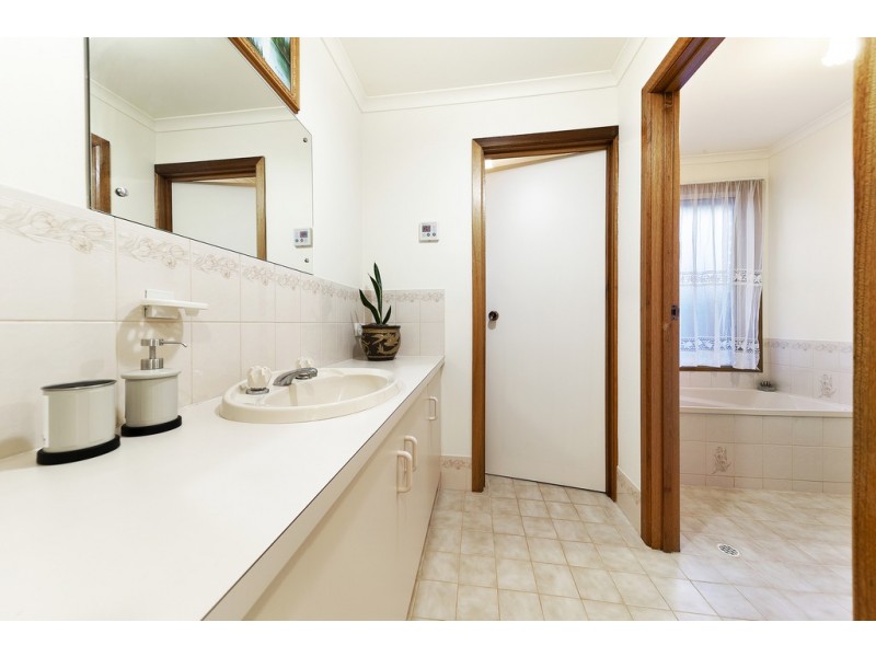 13 Ashton Place, Wynn Vale SA 5127