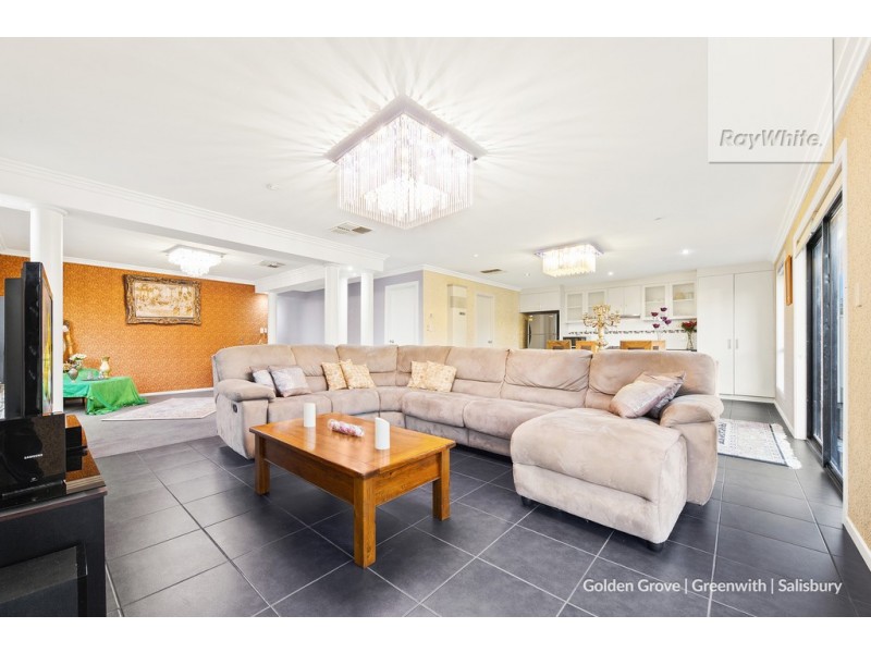 30 Strathaird Boulevard, Smithfield SA 5114