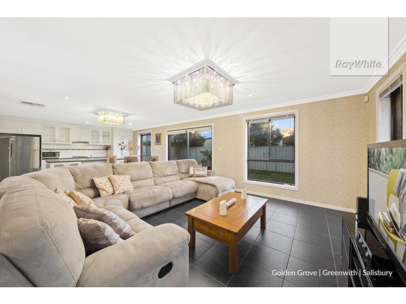 30 Strathaird Boulevard, Smithfield SA 5114