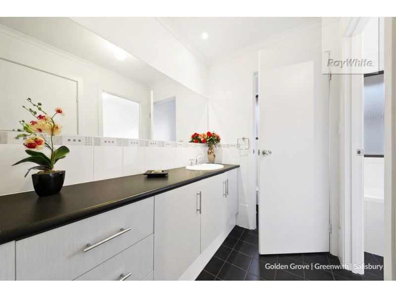 30 Strathaird Boulevard, Smithfield SA 5114