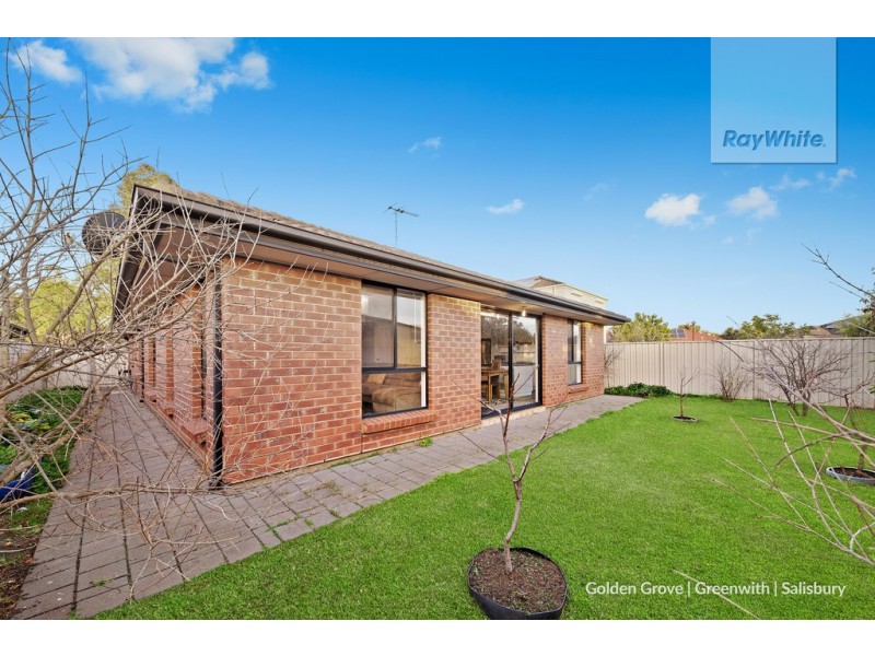 30 Strathaird Boulevard, Smithfield SA 5114