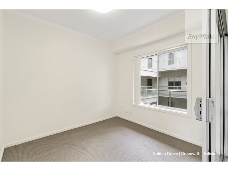 27/10-16 Light Common, Mawson Lakes SA 5095