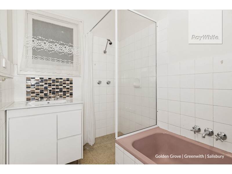 30 Saint Leonard Crescent, Elizabeth Downs SA 5113