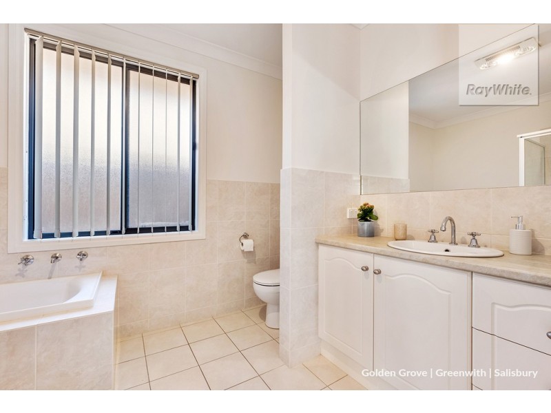 5 Xavier Place, Parafield Gardens SA 5107