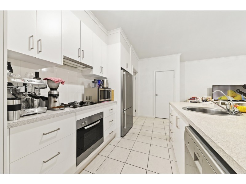 4 Cathedral Circuit, Mawson Lakes SA 5095