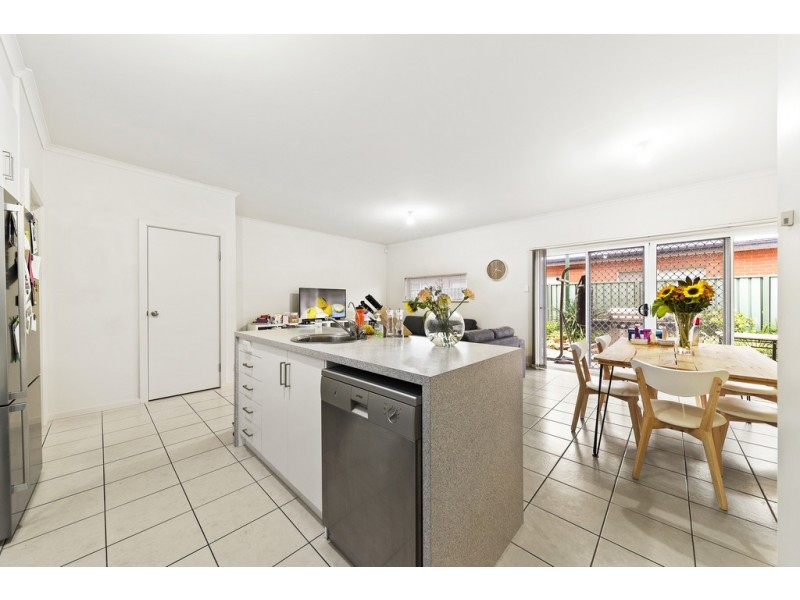 4 Cathedral Circuit, Mawson Lakes SA 5095