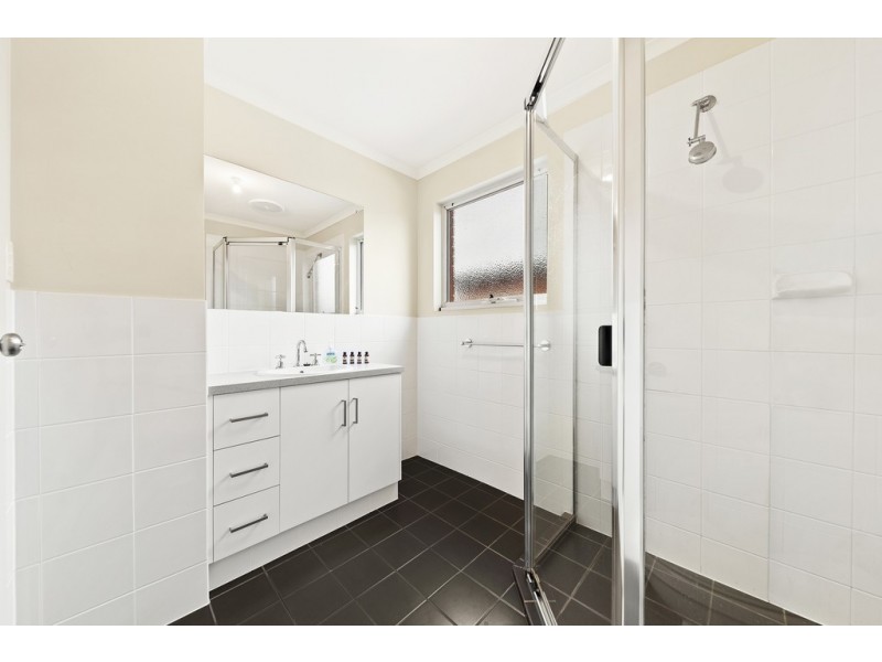 4 Cathedral Circuit, Mawson Lakes SA 5095
