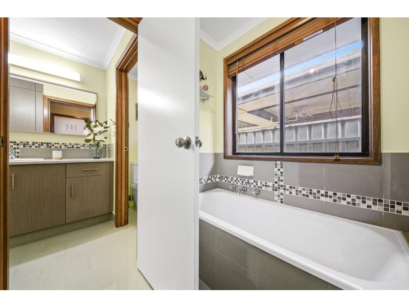 26 Lyndon Road, Paralowie SA 5108