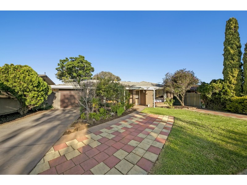 26 Lyndon Road, Paralowie SA 5108