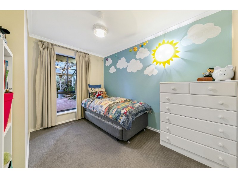 20 Currawong Crescent, Modbury Heights SA 5092