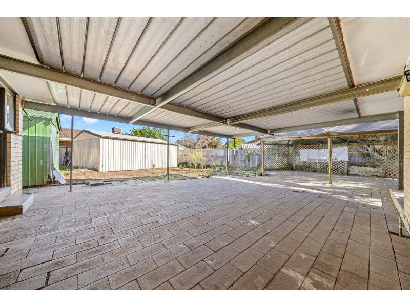 2 Sherwood Crescent, Paralowie SA 5108