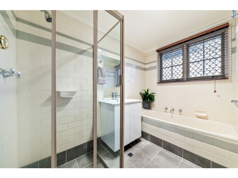 15 Truscott Street, Modbury Heights SA 5092