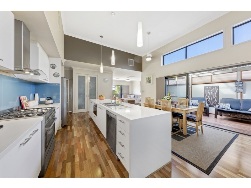 2 Howegate Lane, Blakeview SA 5114