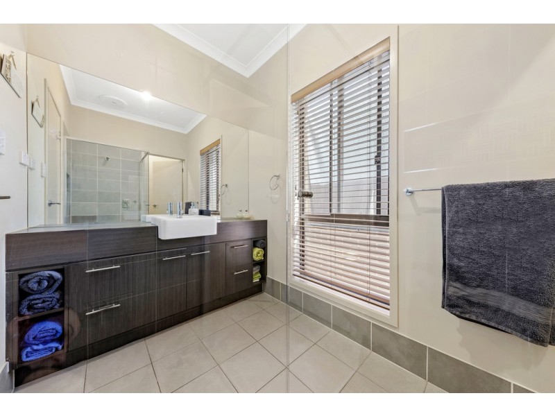 2 Howegate Lane, Blakeview SA 5114