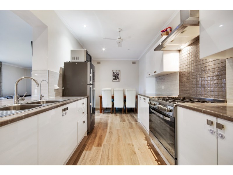 9 Ivan Street, Para Hills SA 5096