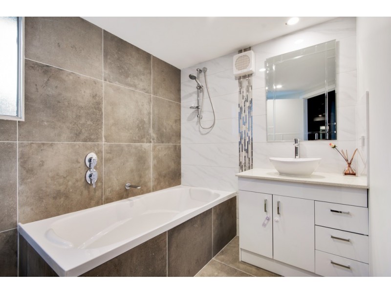 9 Ivan Street, Para Hills SA 5096