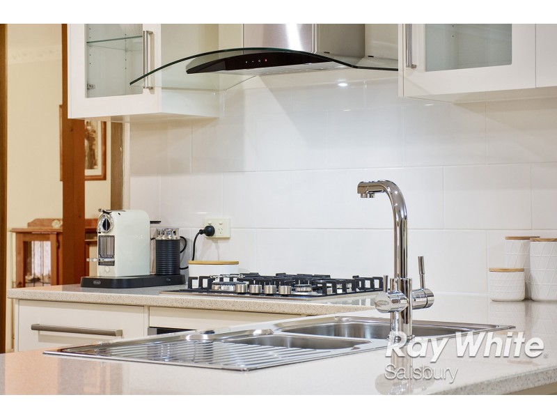 7 Cobblestone Close, Gulfview Heights SA 5096