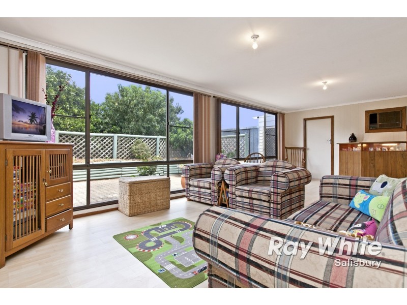 6 Banwell Street, Elizabeth Vale SA 5112