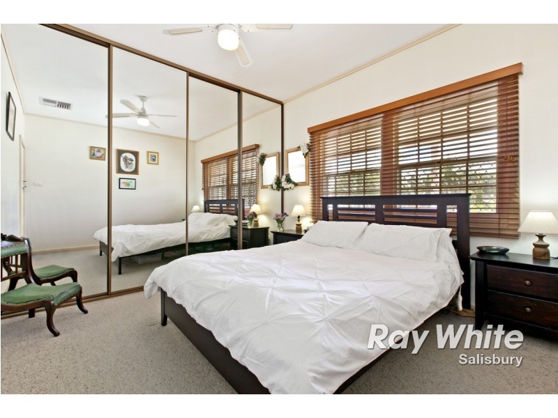 6 Banwell Street, Elizabeth Vale SA 5112