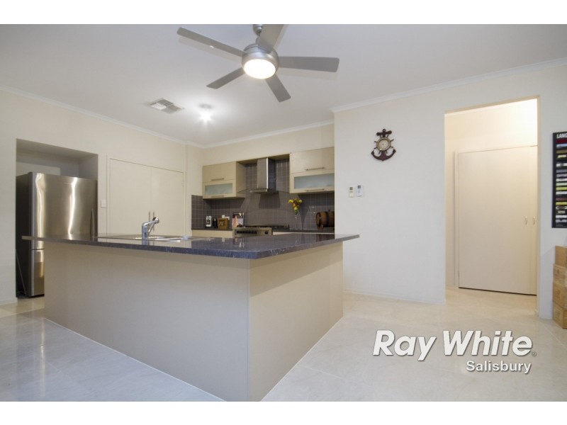 17 Chapman Court, Mawson Lakes SA 5095