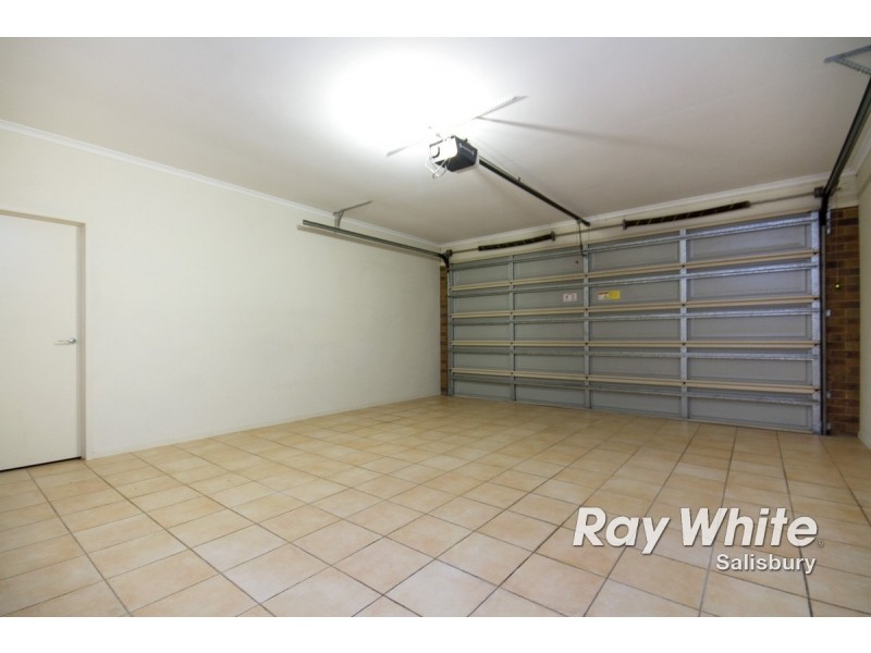 17 Chapman Court, Mawson Lakes SA 5095