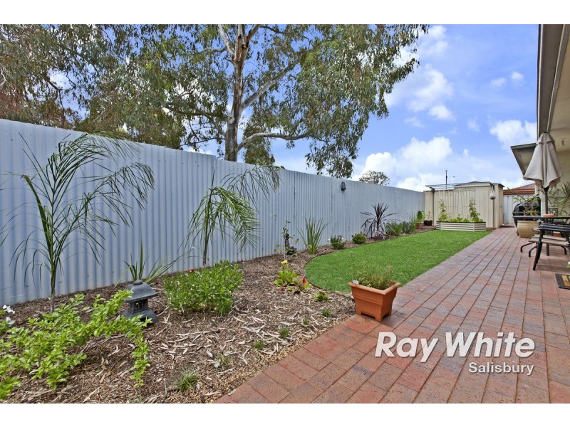 8D Peerless Road, Munno Para West SA 5115