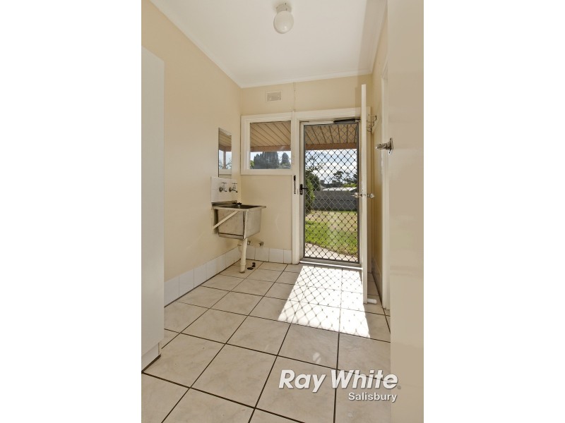 17 Wasley Street, Elizabeth Downs SA 5113