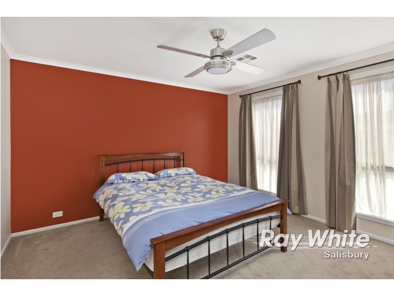 10 Chateau Avenue, Andrews Farm SA 5114