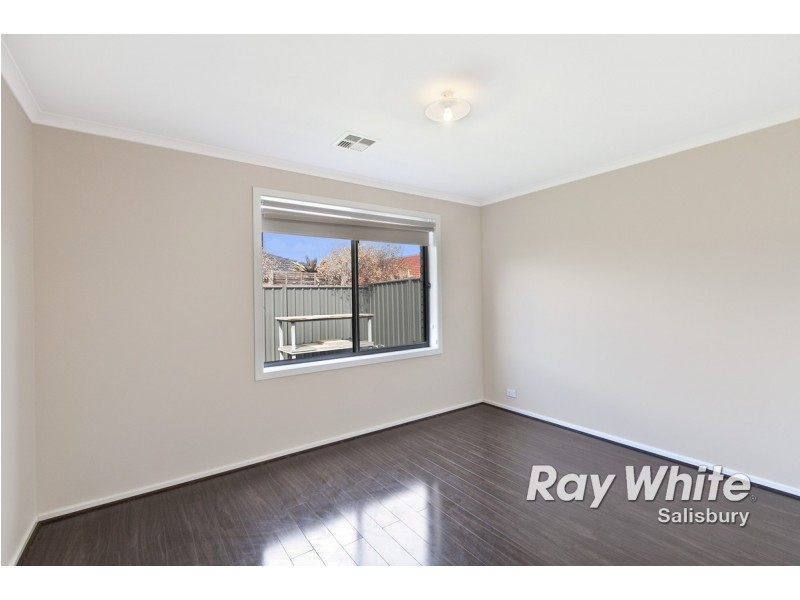 10 Chateau Avenue, Andrews Farm SA 5114