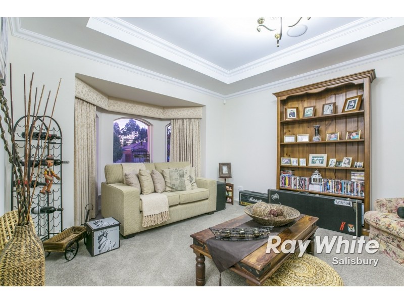 14 Arcadia Drive, Smithfield SA 5114